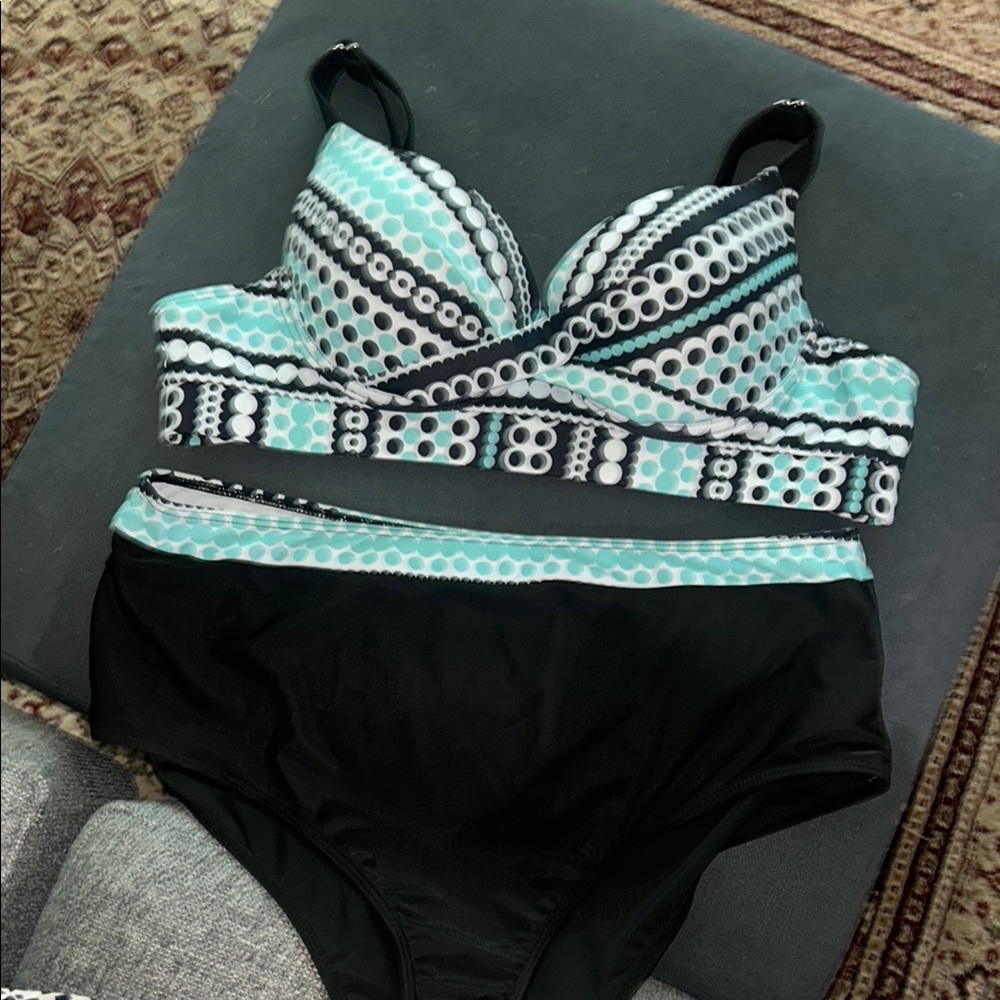 Stylish Black and Blue Bikini Set